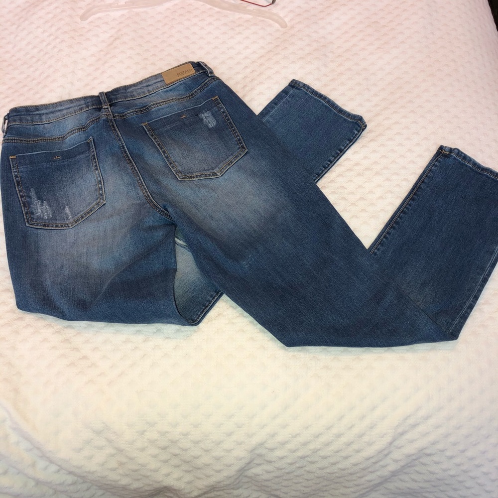 Buffalo Ripped jeans - Picture 2 of 4
